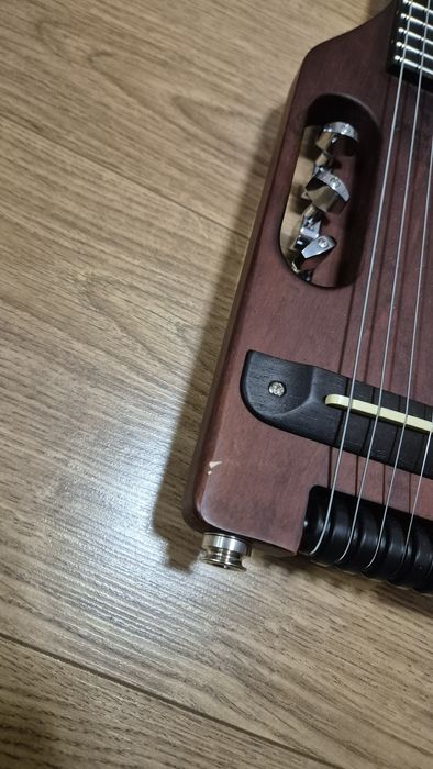 Traveller Guitar – ultra-lekka (ultra-light) gitara akustyczna