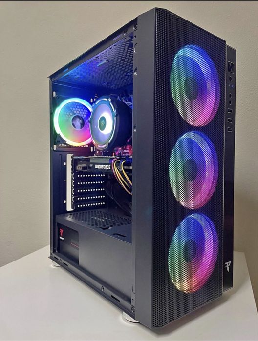 Pc como novo em caixa