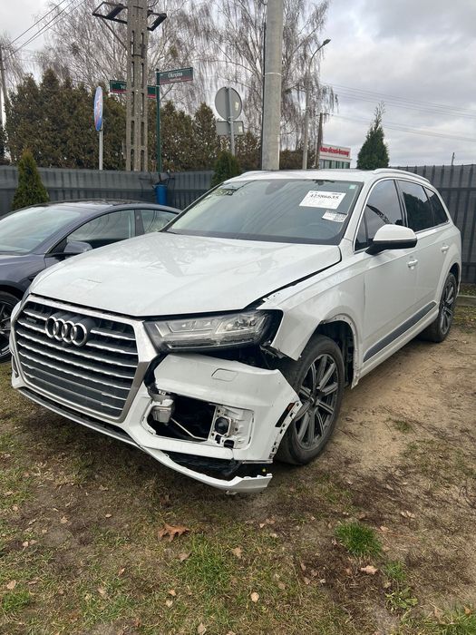 Audi Q7 3.0T V6 Quattro | 2018 | USA | Panorama