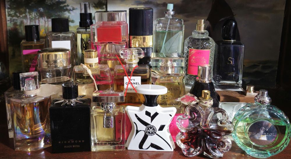Cвятковий розпродаж жіночих парфумів (флакони та на розпив)