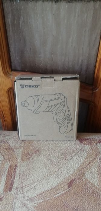 Электро отвёртка Деко на аккумуляторе. Новая