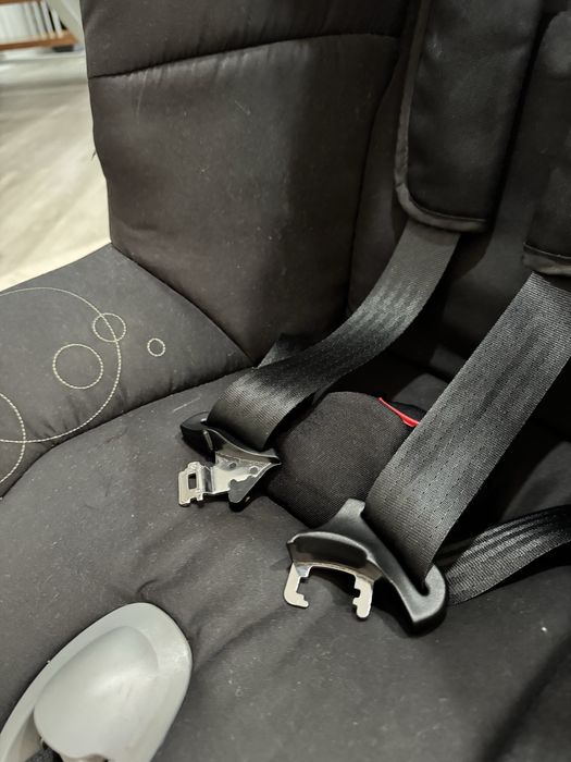 Cadeirinha auto bebeconfort isofix como nova