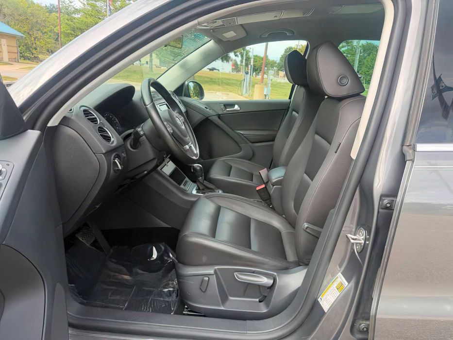 Volkswagen Tiguan      2013