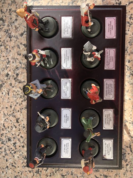 Soldados de chumbo de vários países