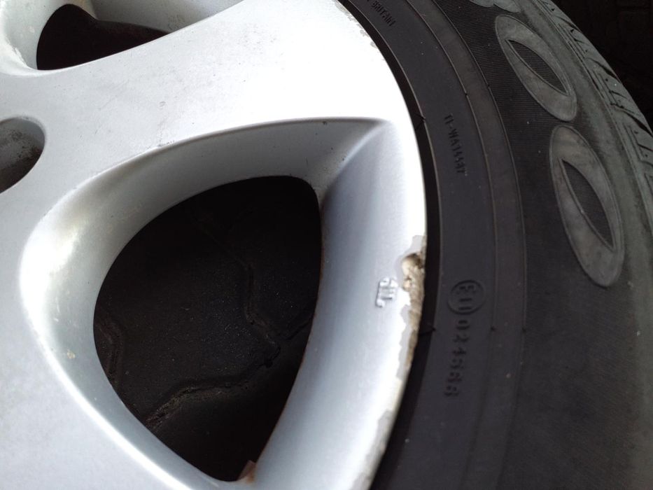 Jantes Nissan R16 Com Pneus 205/60 Furação 5X114.3