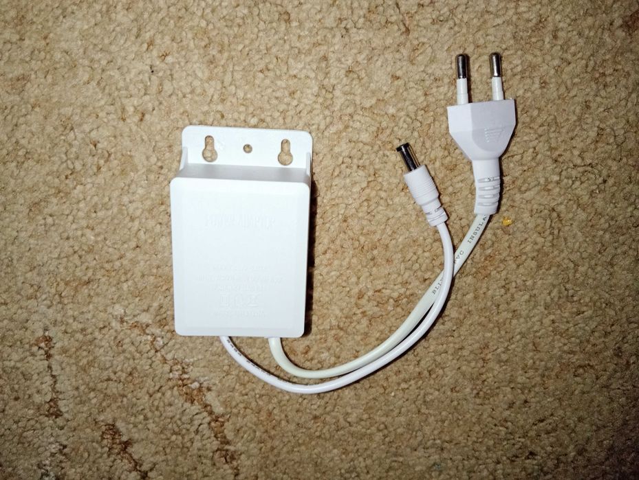 Блок живленя 12В 2А