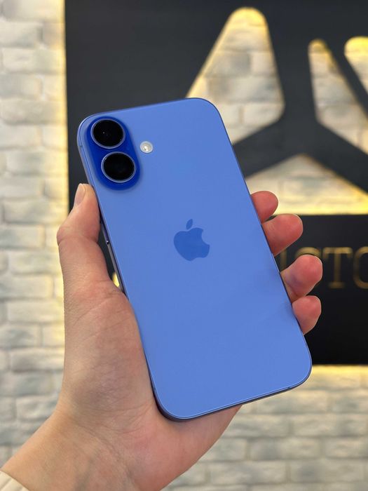 iPhone 16 128gb Ultramarine E-sim (Заблокований під оператора)