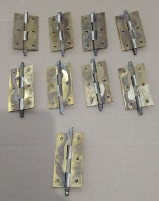 Conjunto de dobradiças com carrapeta
