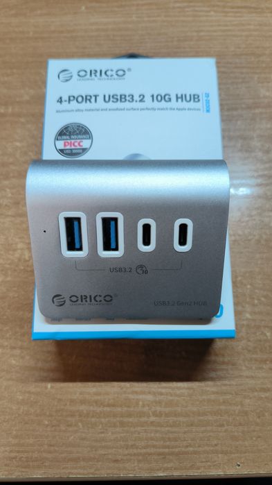 Orico usb3.2 hub на 4 порти USB x2type-A x2type-C