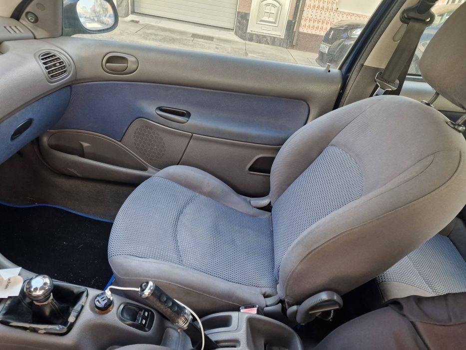 Peugeot 206 1100