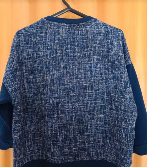 Camisola em tons de Azul, Costas padrão diferenciado, Mangas 3/4: Novo