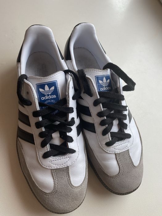 Кроси орігінал адідас