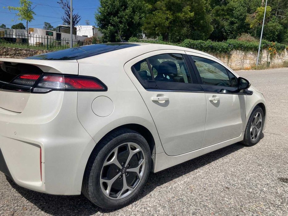 Opel Ampera Hibrido Plug-In