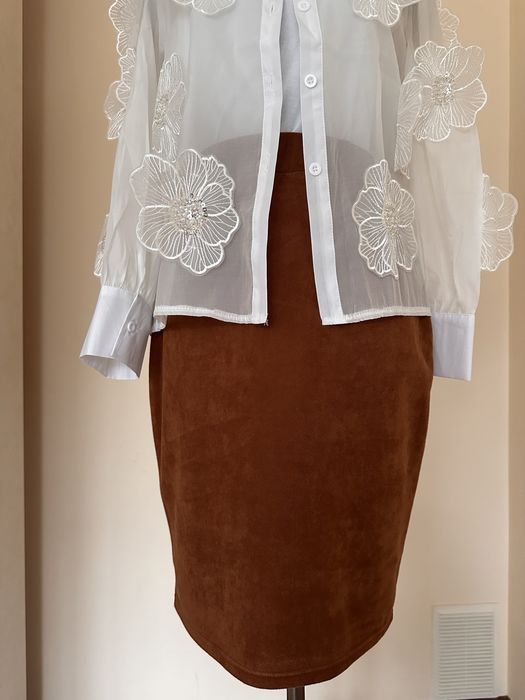 Юбка жіноча