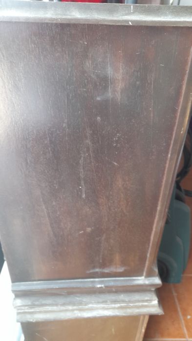 2 mesas de cabeceira