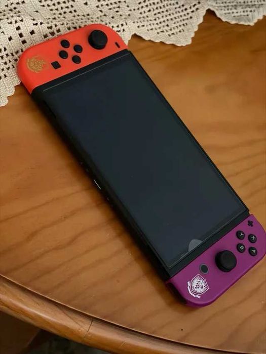 Nintendo Switch OLED Edição Especial Pokémon