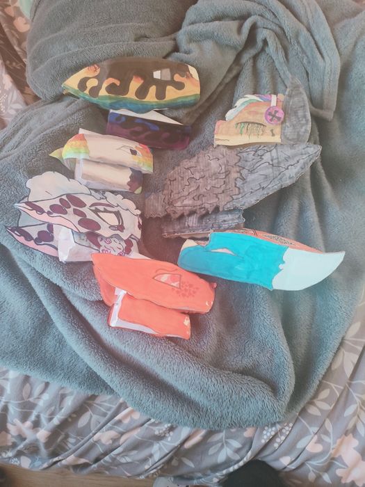 Драконы з картону