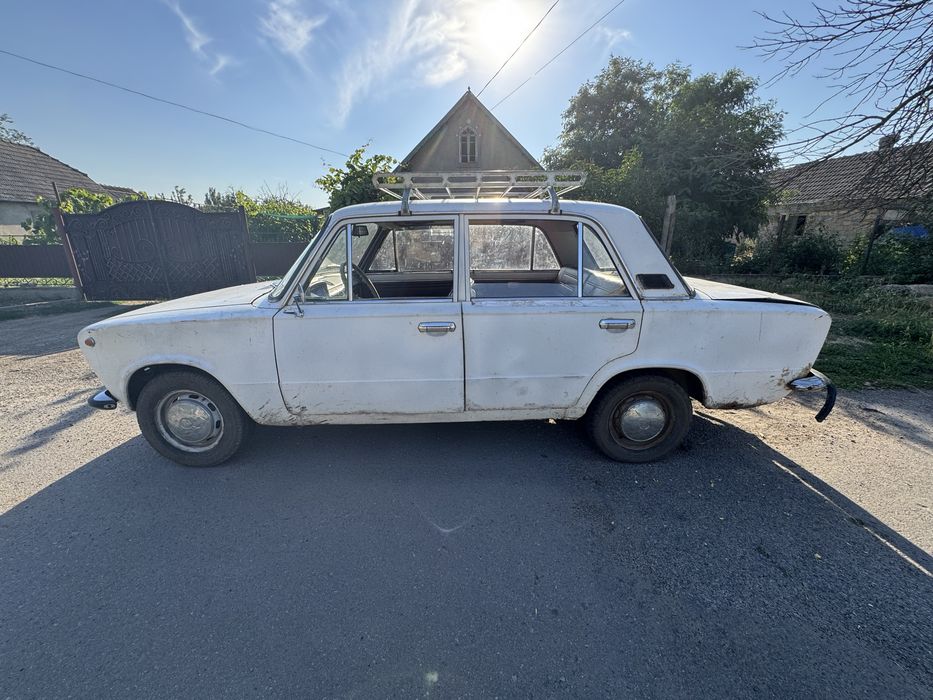 BAЗ-2101 LADA ..