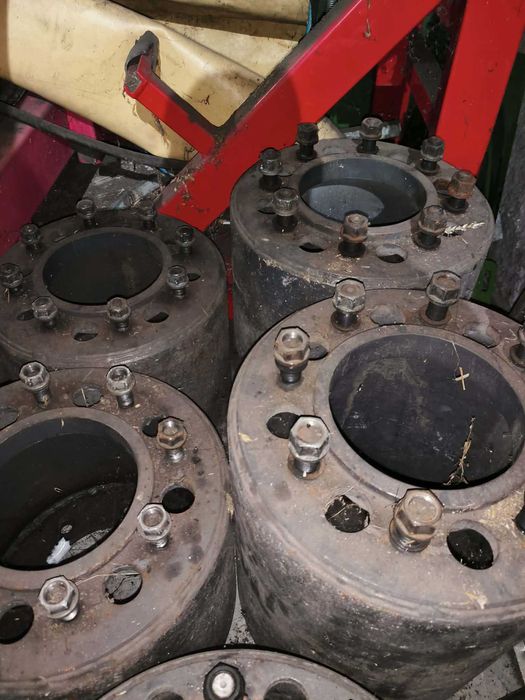 Dystanse poszerzenia rozstawu ciagnika Fendt Deutz John Deere Claas