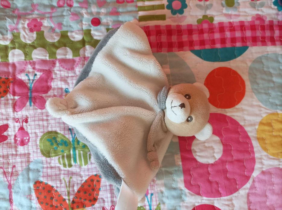 Peluches táteis e dou-dou