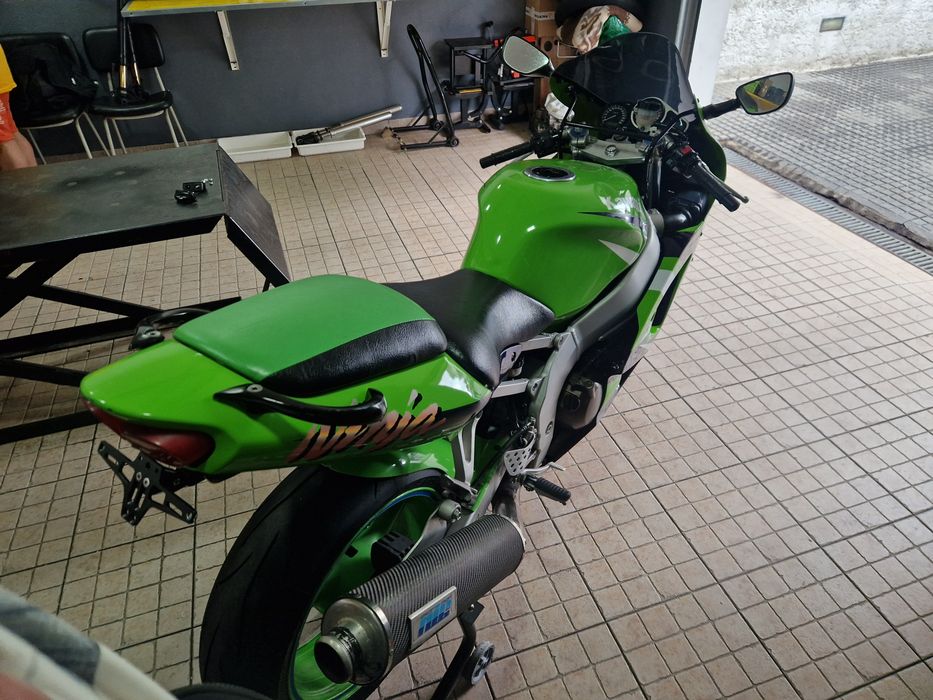 Kawazaki ZX6-R 1998
