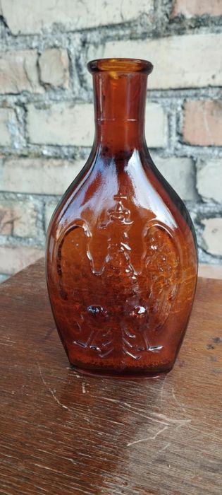 Butelka pamiątkowa Jasna Góra PRL „Pod Twoją Obronę” – szkło tłoczone