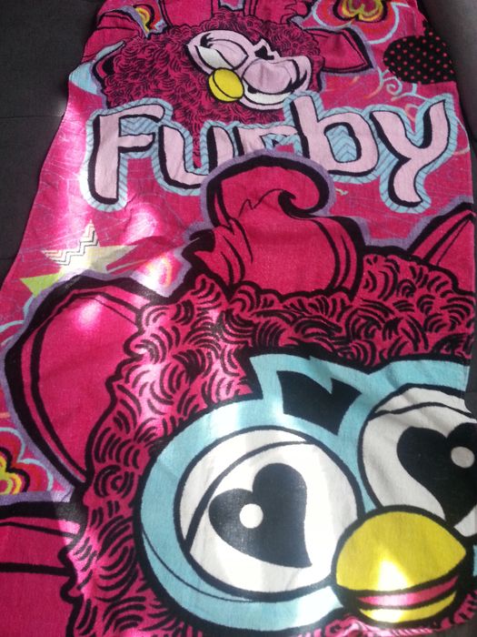 Plażowy ręcznik i czepek basenowy FURBY