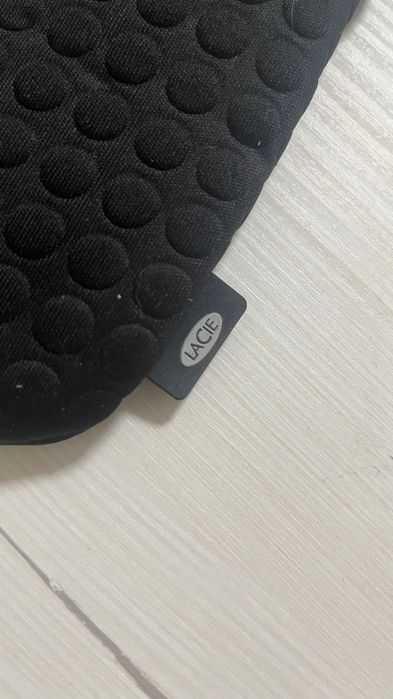 Mala/Capa para Drives LaCie – Proteção Compacta