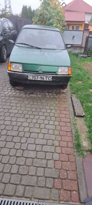 ЗАЗ 1102 Таврія.зеленого кольору