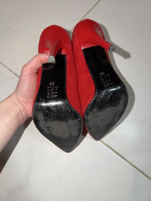 Туфлі лодочки на шпильці 39 розмір замша