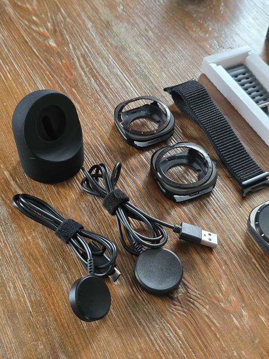 Smartwatch Samsung Galaxy Watch Ultra 2025 + dodatki