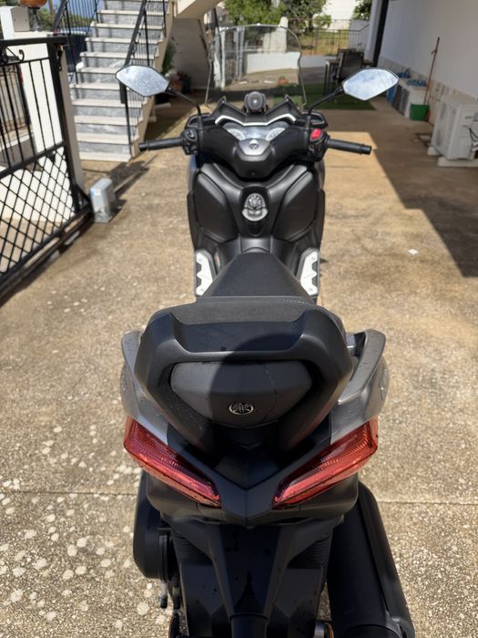 X-MAX 125 troca por carros