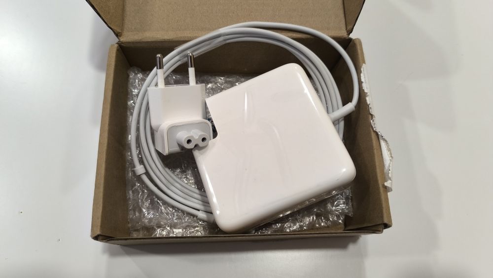Блок живлення для Apple MacBook