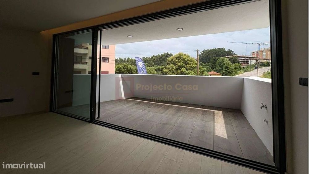 T4 Apartment