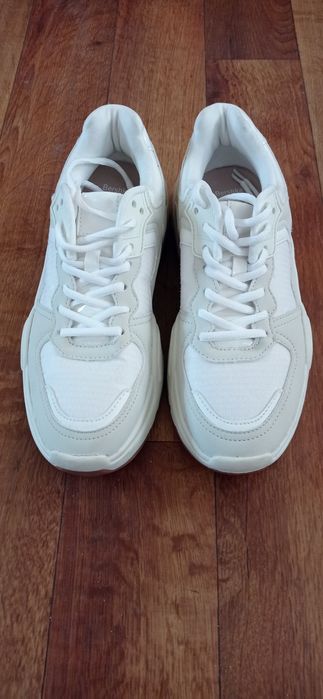 Buty sportowe bershka rozm. 40