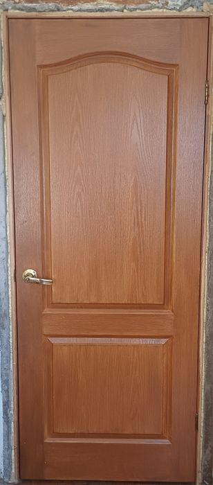 Міжкімнатні двері б/в з коробкою