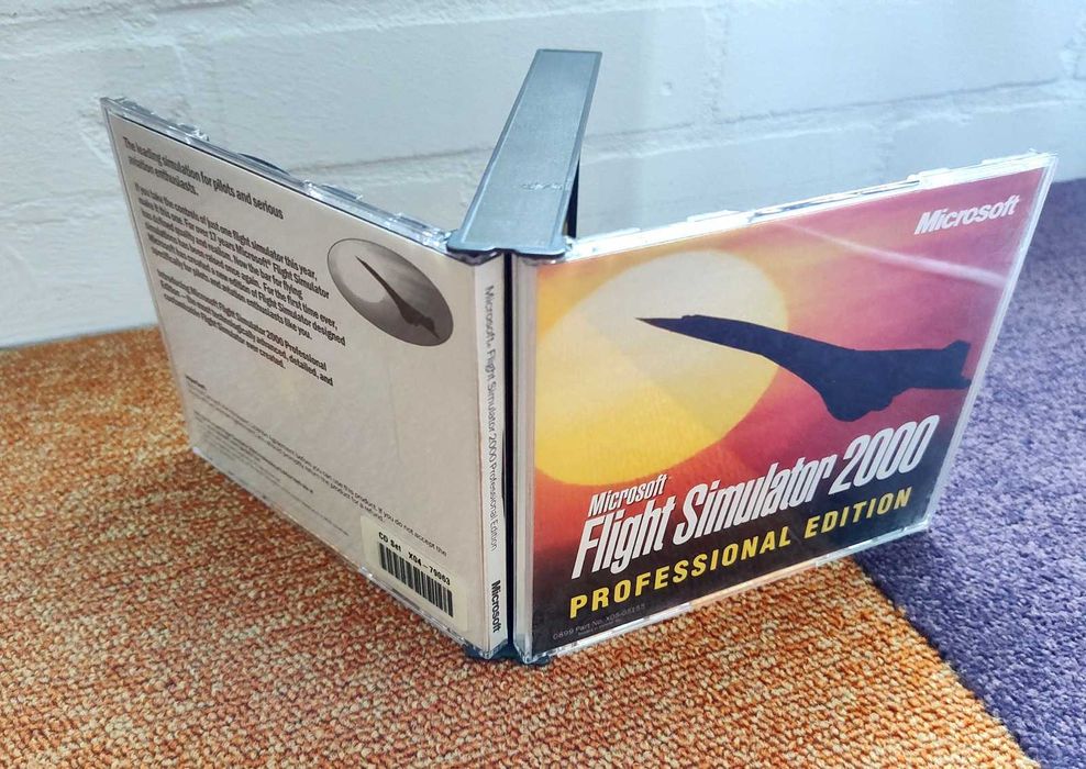 Microsoft Flight Simulator 2000 PROFESSIONAL + FS 98