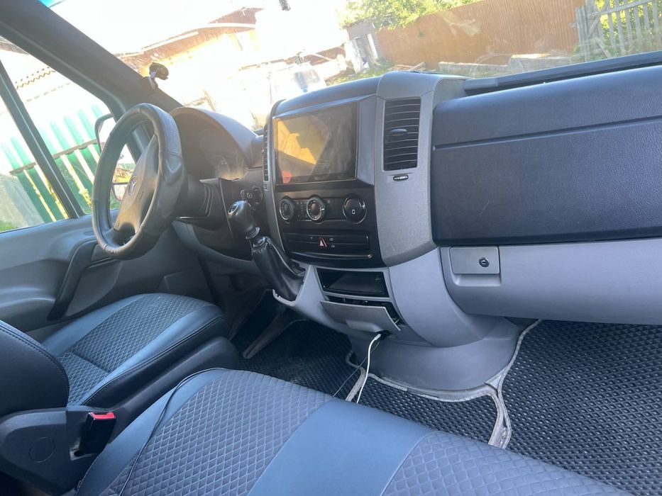 mersedes sprinter 318