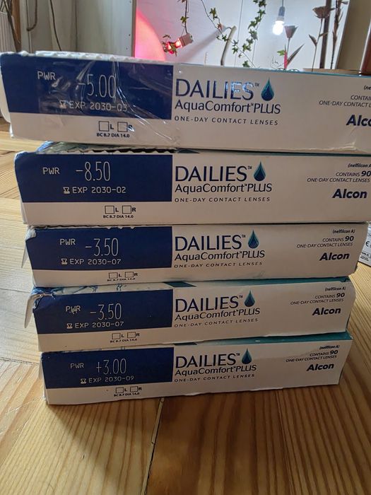 Soczewki kontaktowe Dailies Aqua Comfort plus -3.50 posiadam różne firmy i wady