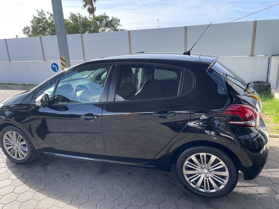 Peugeot 208 2019