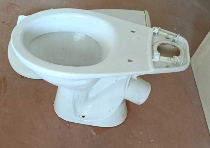 Цілі Унітази для будівельників з бачком і без є вибір по фото