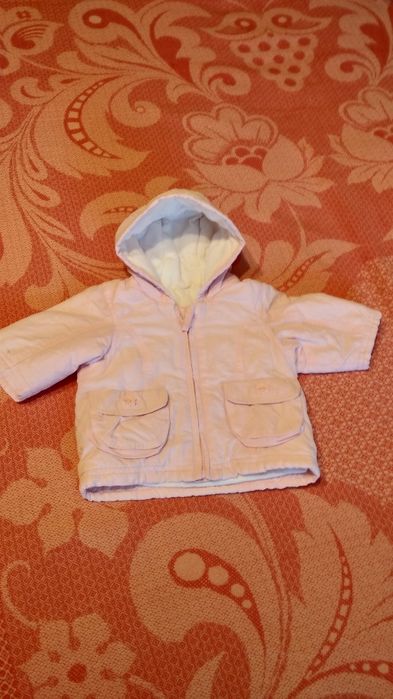 Курточка на девочку
