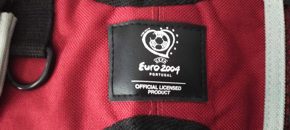 Conjunto Mochila e Cinta Oficial Euro 2004 UEFA Novo