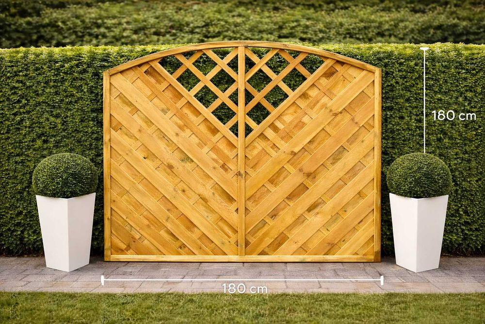 Masywny i Solidny Płot Diagonalny Ryflowany Pergola Drewniana