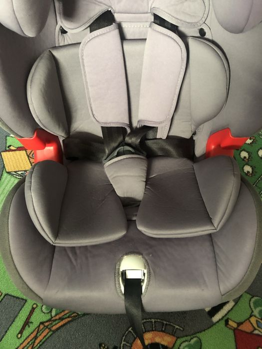 Fotelik samochodowy Chicco Youniverse 9-36kg