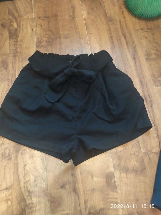 Krótkie spodenki h&m 32