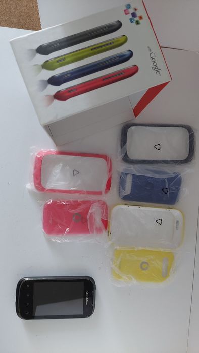 Telemóvel Vodafone Smart II Glam Collection+ Power Bank