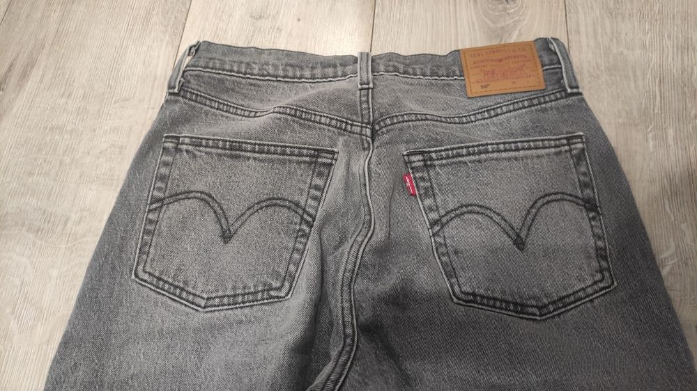 Nowe jeansy Levi's 501 oryginal cropped r. 26/30 szare