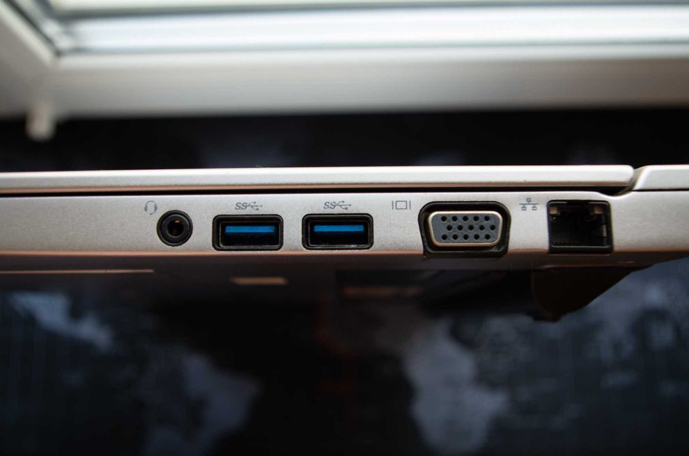 Ноутбук Dell Vostro V131 Intel Core i3-2350M / 16Gb DDR3 / 160Gb HDD