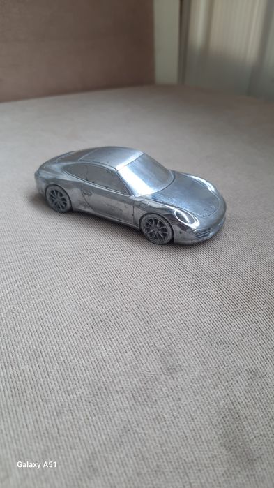 Модель Porsche 911 Carrera S Limited Edition